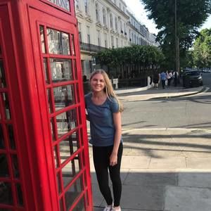 Meet your Posher, Alicia